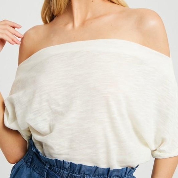 Cold Shoulder - Picture 2 of 3